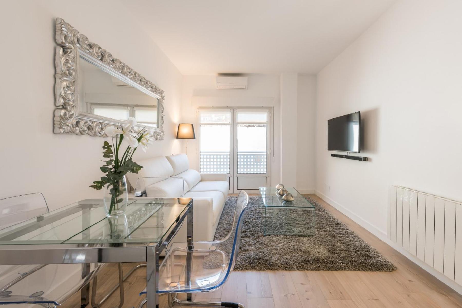 Chueca Suites Madrid Extérieur photo