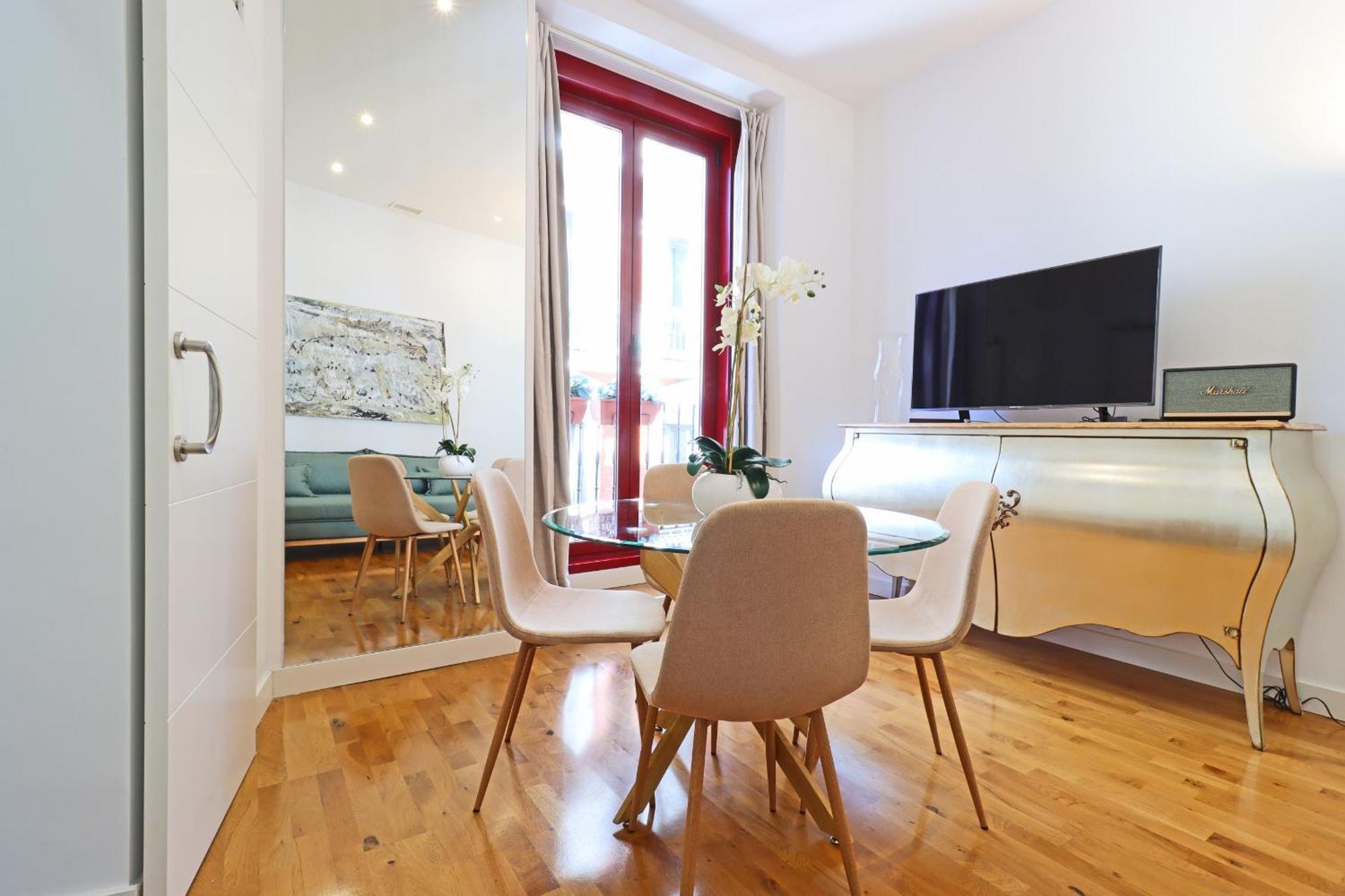 Chueca Suites Madrid Extérieur photo