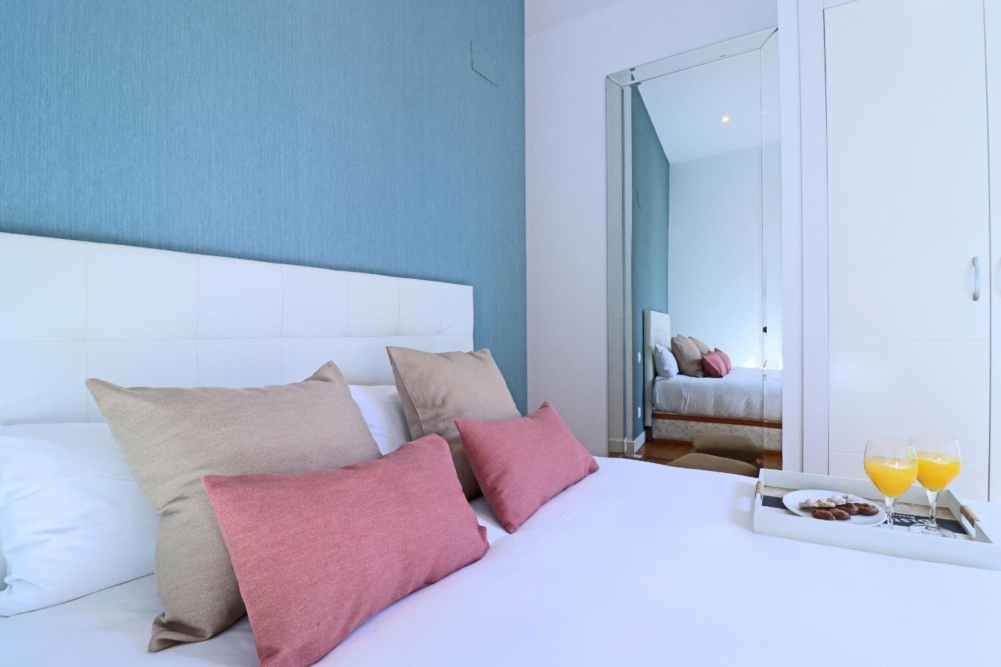 Chueca Suites Madrid Extérieur photo