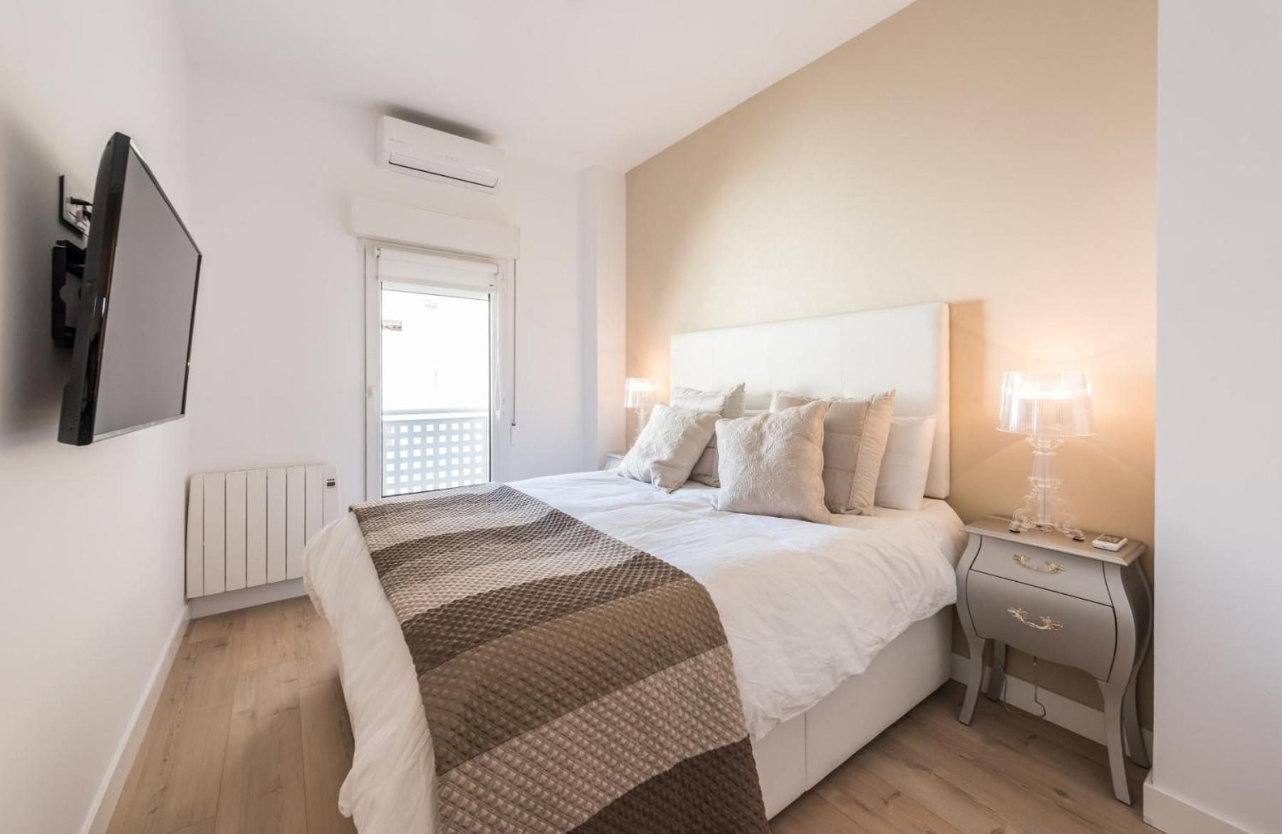 Chueca Suites Madrid Extérieur photo